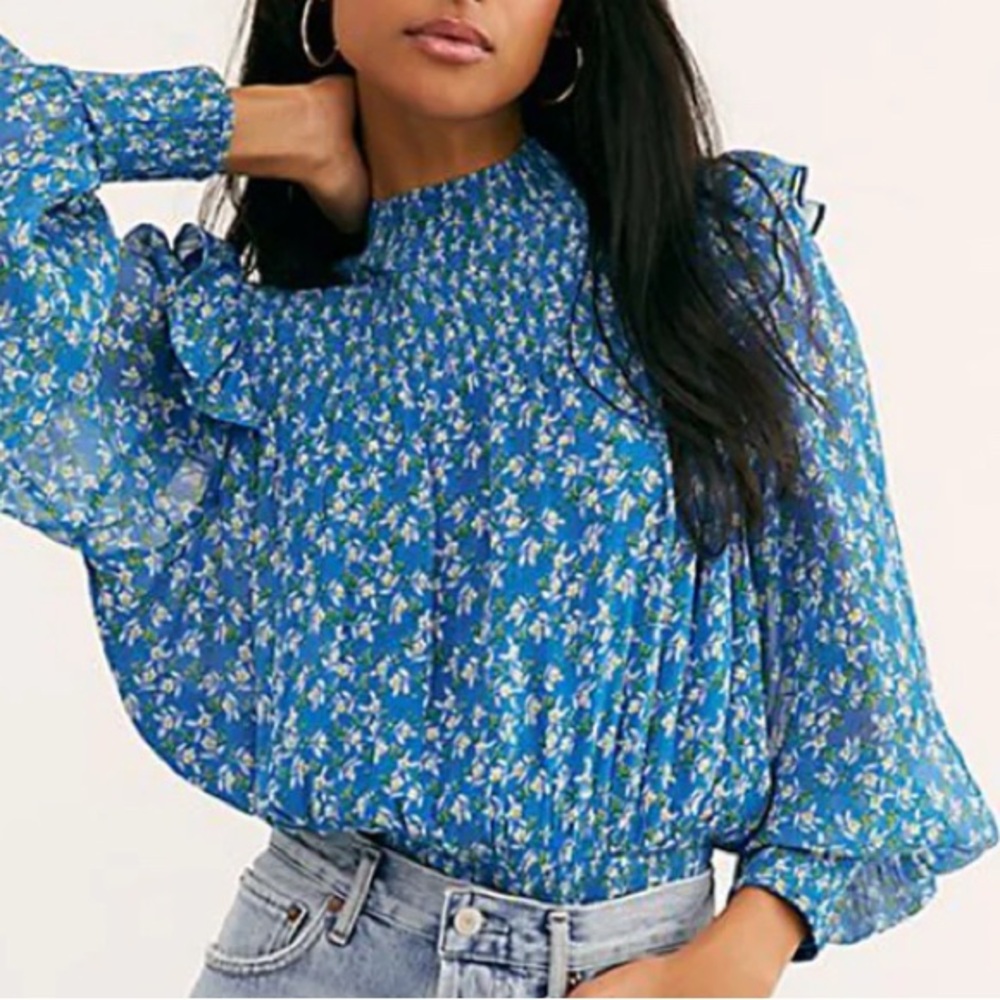 Free People Roma Smocked Floral Print Blouse | Bluebell Combo | Size Small